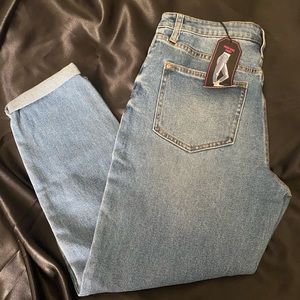 TikTok/IG FAMOUS No boundaries mom jeans